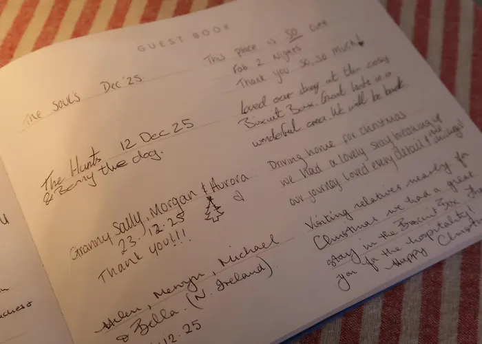 The Biscuit Box Ideal For Couples Or Families شقة *